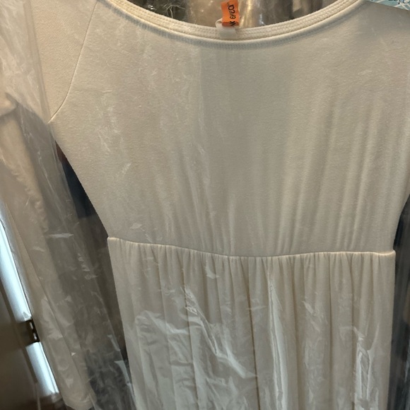 PinkBlush Ivory Solid Off Shoulder Maternity Maxi Dress size small - Picture 2 of 2